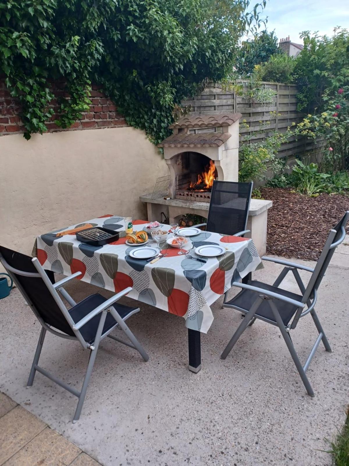 Nice House, Garden And Bbq 3Km From The Beach / Jolie Maison, Jardin Et Bbq A 3 Km De La Plage Coudekerque-Branche Ngoại thất bức ảnh